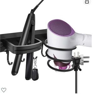 NWOT. Aluminum. High temperature resistance. Modern and organized decor.